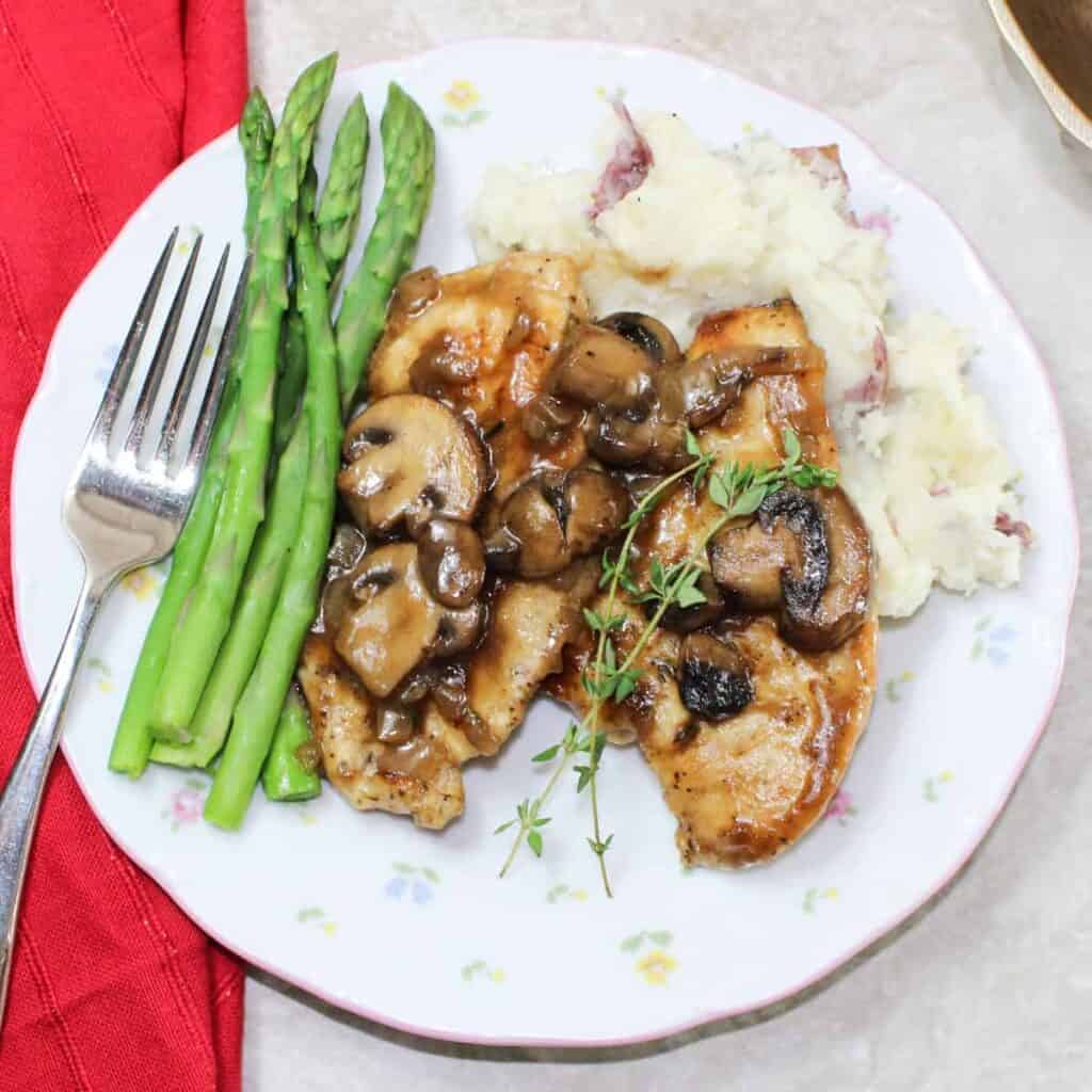chicken marsala with asparagus and mashed potatoes