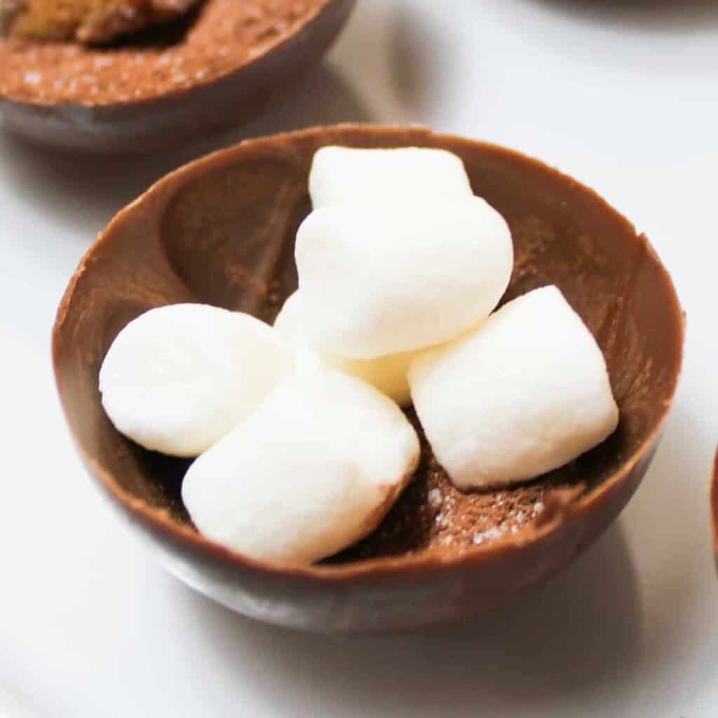 hot chocolate bombs marshmallows