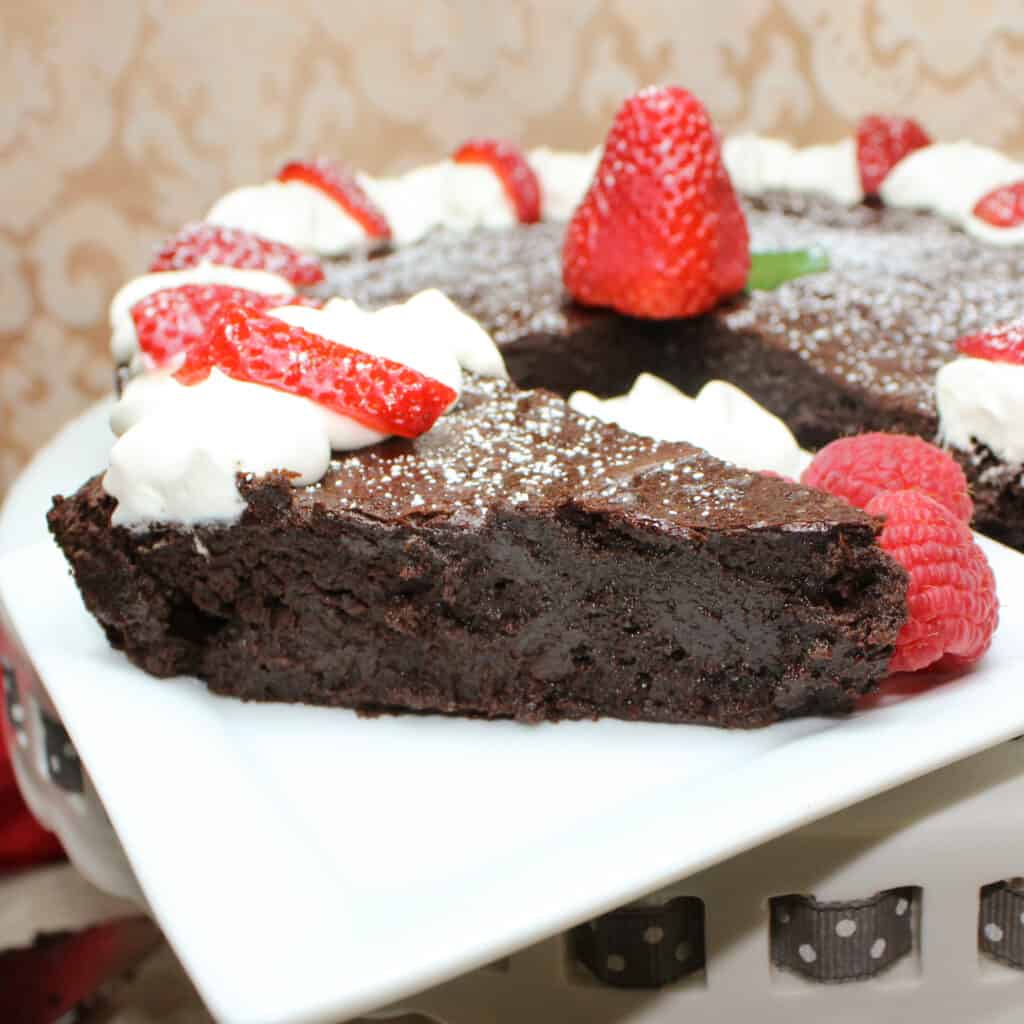 passover flourless chocolate cake feature