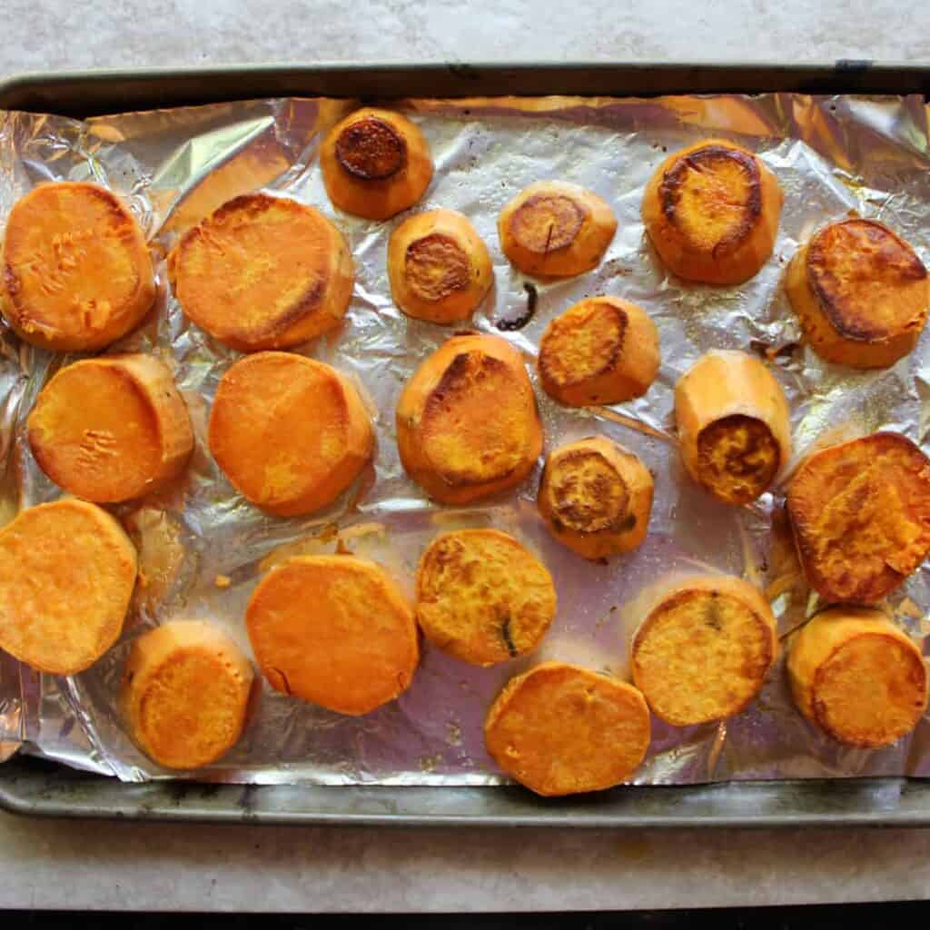 start baking sweet potato rounds